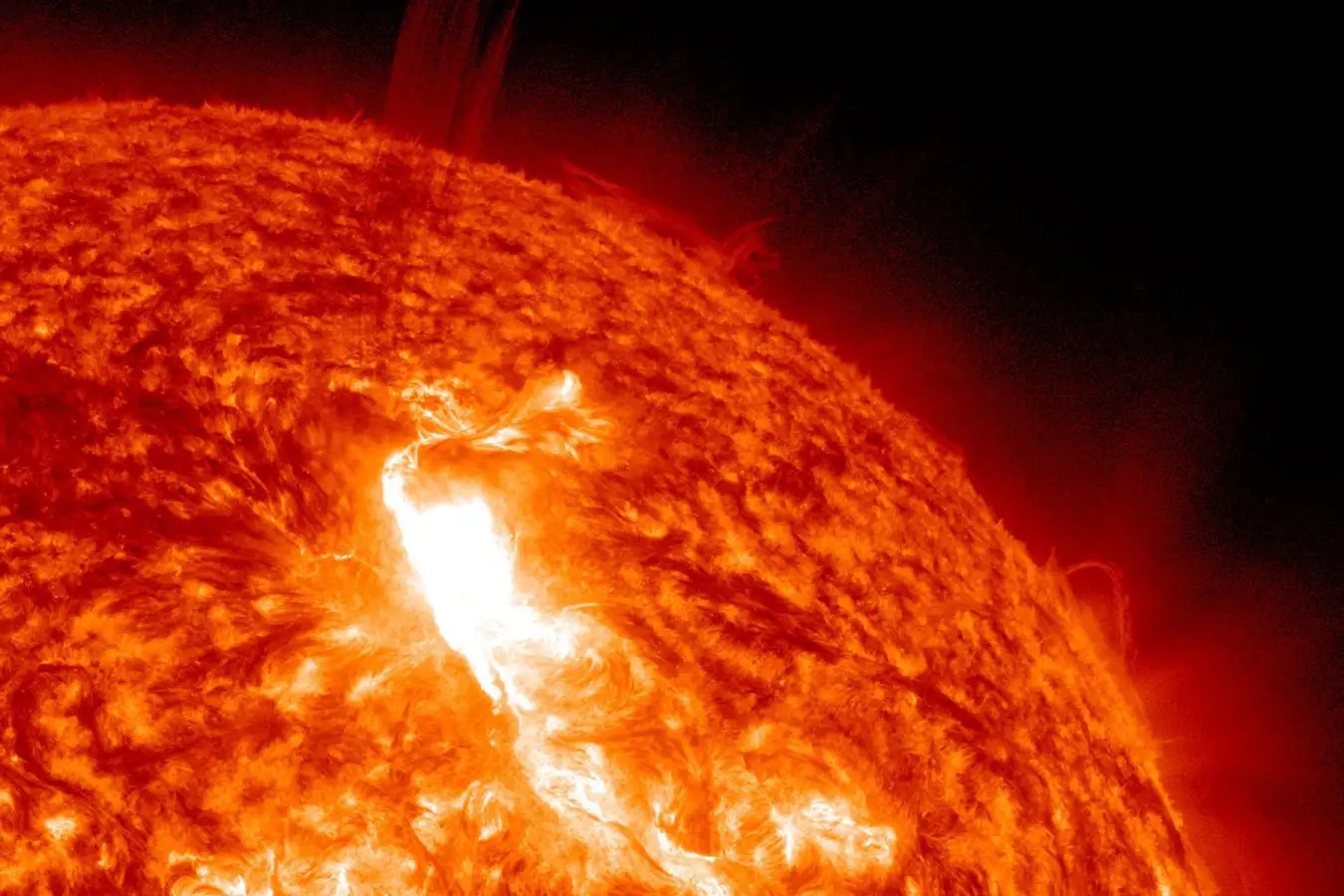 NASA and IBM’s AI Breakthrough: Predicting Solar Flares Before They Strike